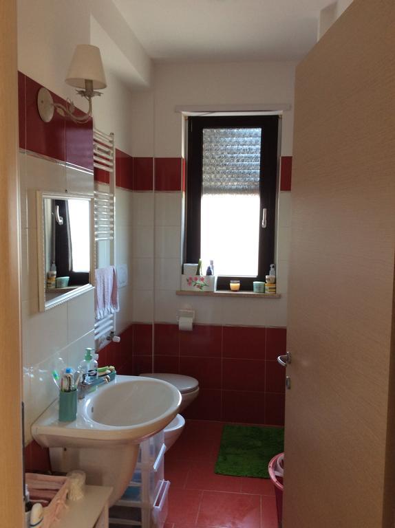 Dolce Casa Di Elena Apartment Nettuno Cameră foto